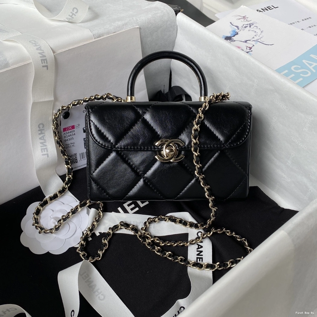 First Bag Ru MINI BOX BAG CHANEL 0821